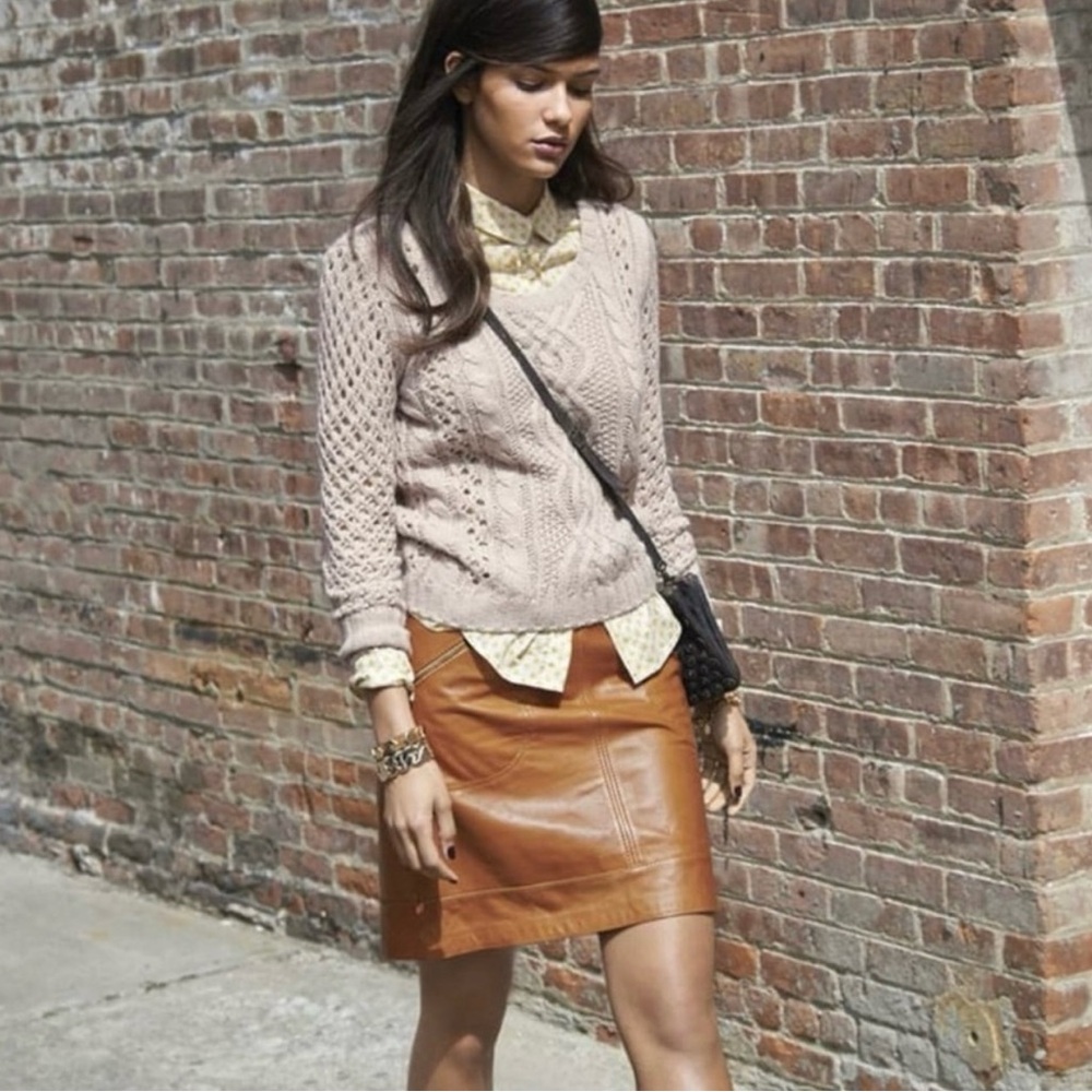 HALOGEN Caramel 100% Soft Leather Mini Skirt W/Front Zipper Pockets Size 0